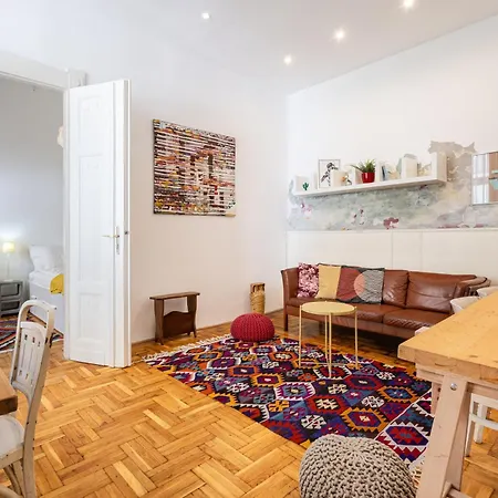 Moda Living Budapest